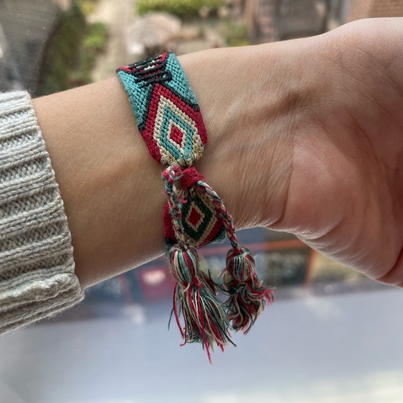 Christian Dior Tassel Woven Friendship Bracelet in Red and Blue - Picture 5 of 10